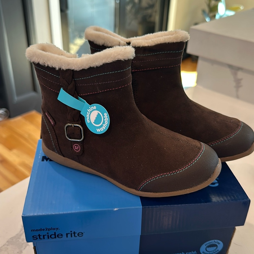 NIB Girls Stride Rite Boots